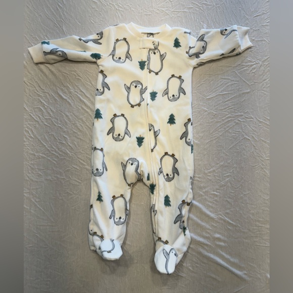 Carters Sleeper - Picture 2 of 3